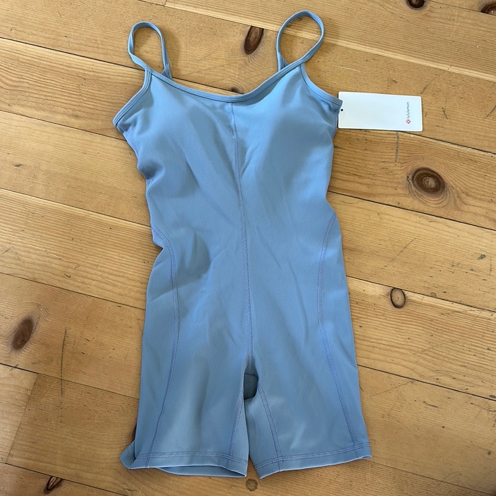 🟠Lululemon. Light Blue/gray Sleeveless Bodysuit/Unitard. Size 6